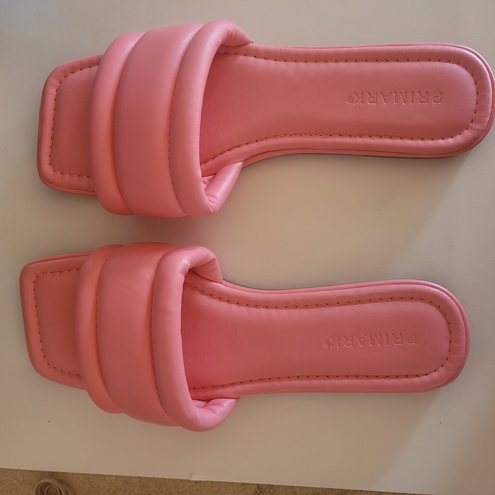 Primark Pink Slippers for Casual Comfort